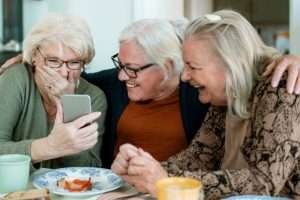 Eating with Dentures What Foods to Avoid - StormDental 