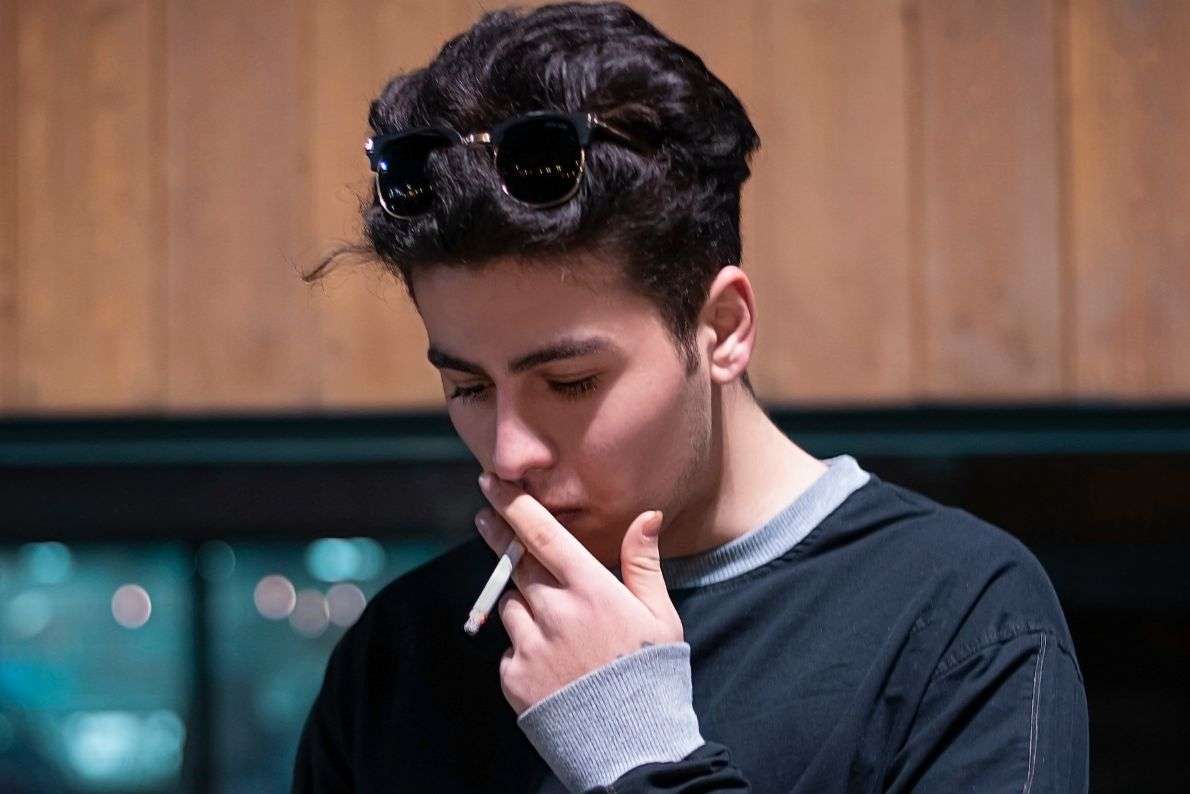 Scale and Polish for Smokers: Why It Is Especially Important