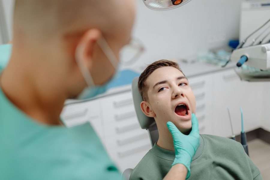 How Long Does It Take to Recover from a Tooth Extraction?